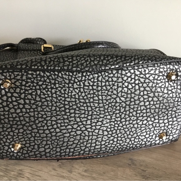 Sorrentino Black and Silver Snakeskin Handbag - Picture 4 of 9